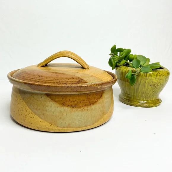 Artisan Stoneware Pottery Covered Dish Lid – Handmade Ceramic Casserole - Picture 2 of 10